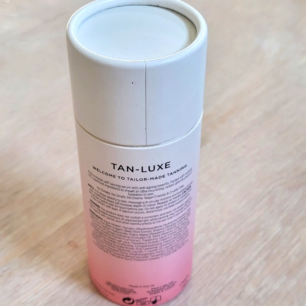 TAN LUXE Super Glow Hyaluronic Acid Self Tan Serum - Picture 2 of 2